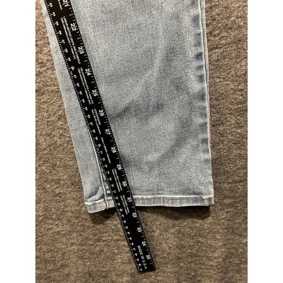 Levis 512 Women's Size 6 Light‎ Blue Jeans Slimming Stretch Boot Cut 28x31 - Picture 3 of 7